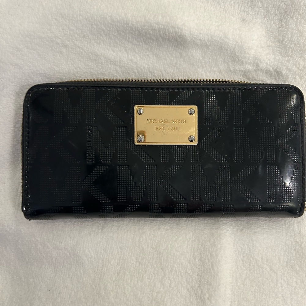 Michael Kors wallet